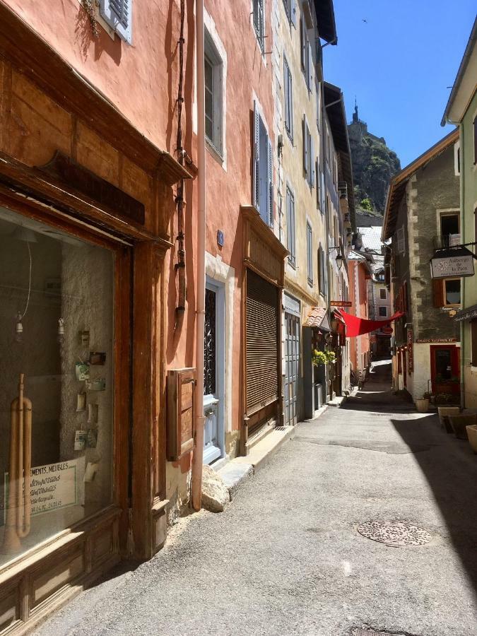 Au "Gargouillard" De La Citadelle Vauban Apartment บรีอองซง ภายนอก รูปภาพ
